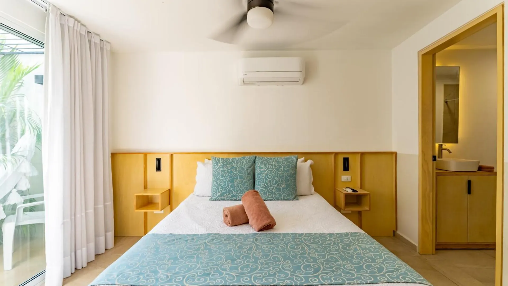 Bed Away Studios Cancún 0*,  Mexiko