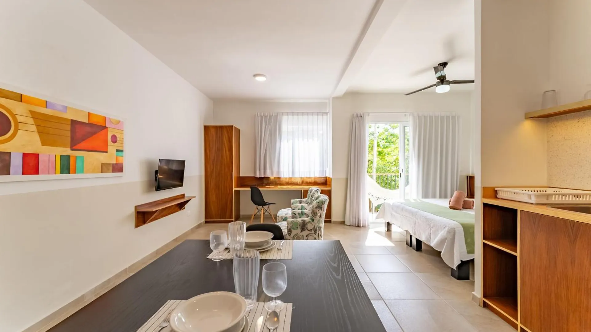 Bed Away Studios Cancún