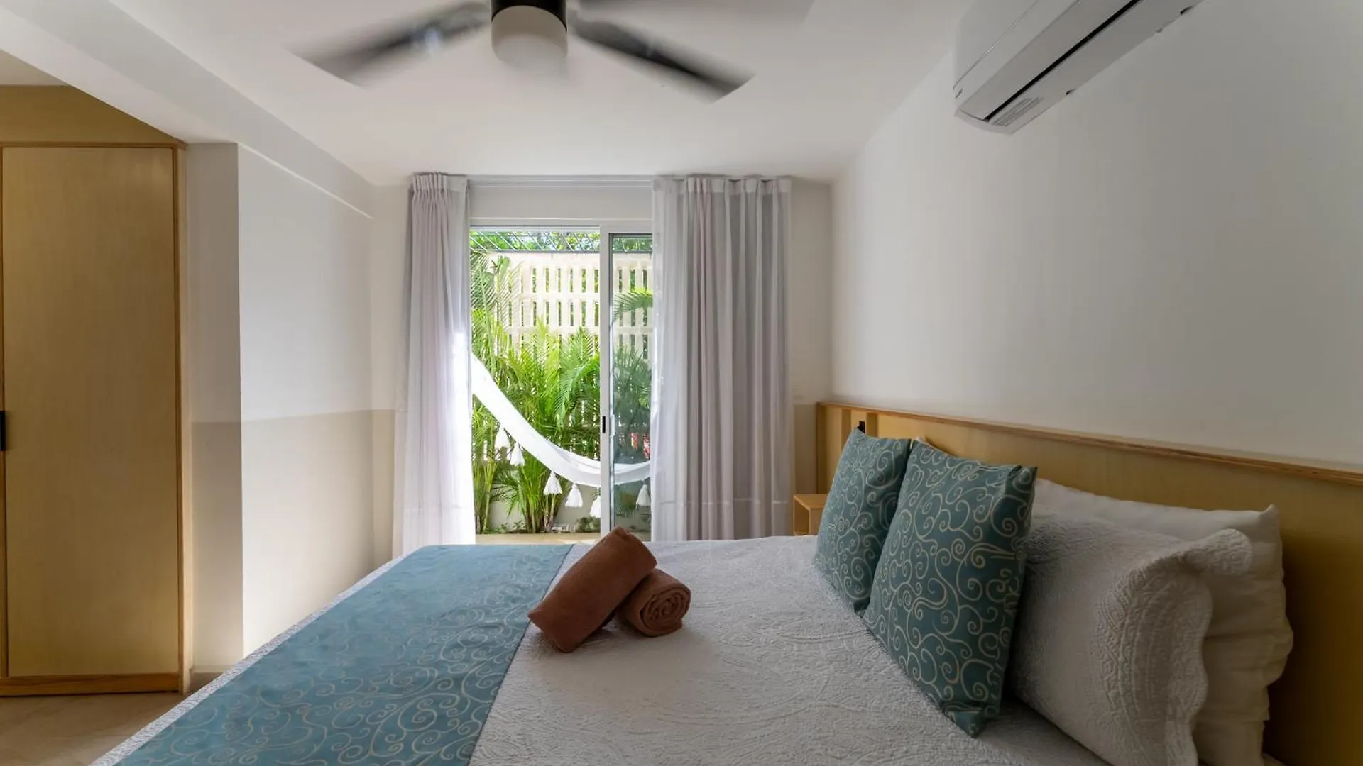 Apartment Bed Away Studios Cancún