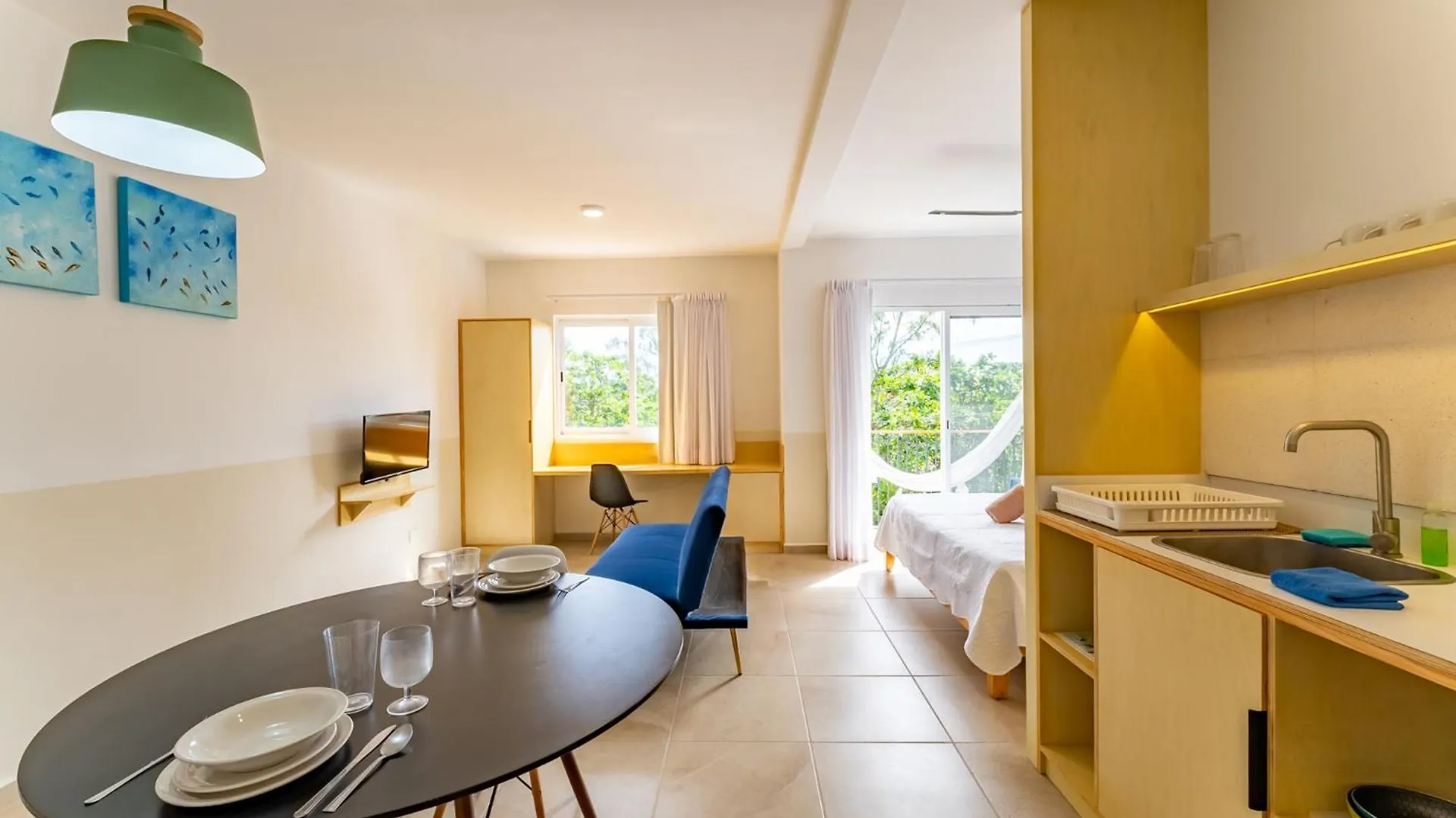 Bed Away Studios Cancún