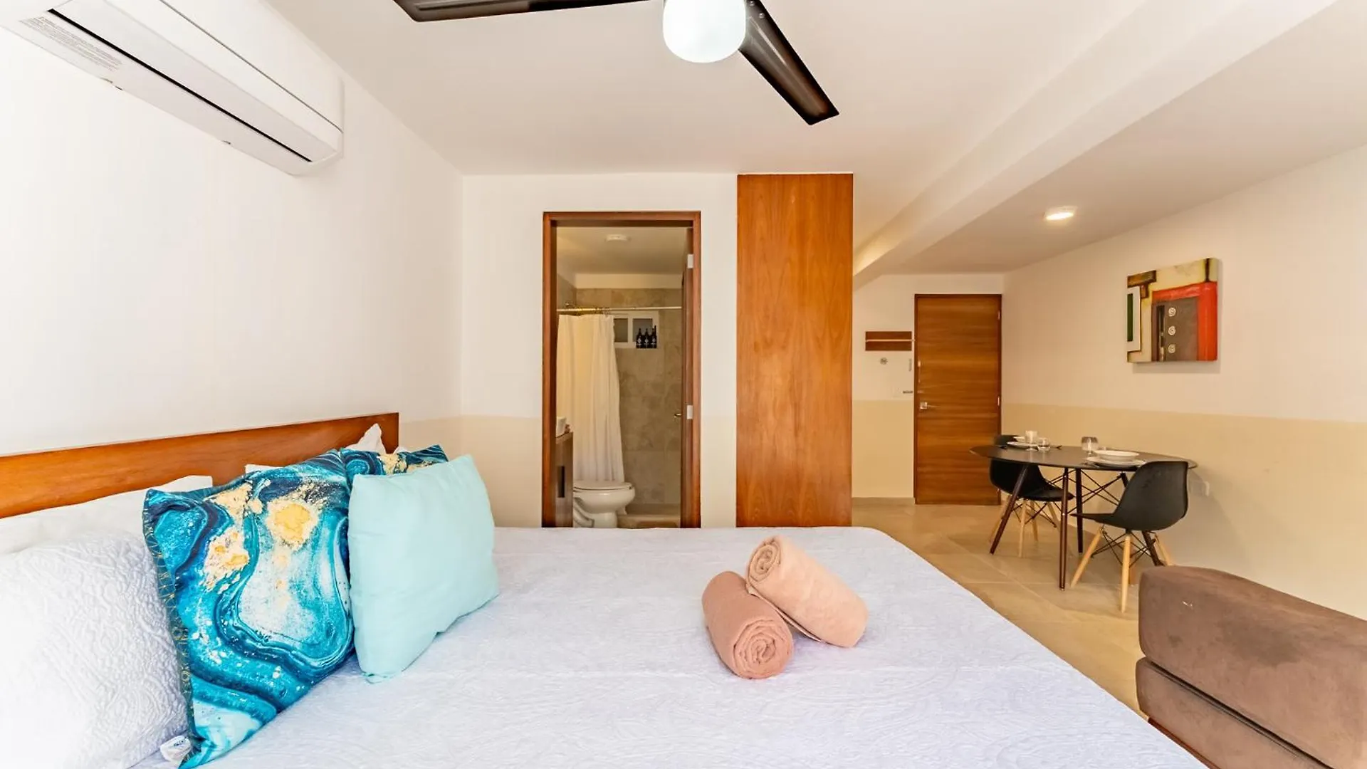 Bed Away Studios Cancun Apartment